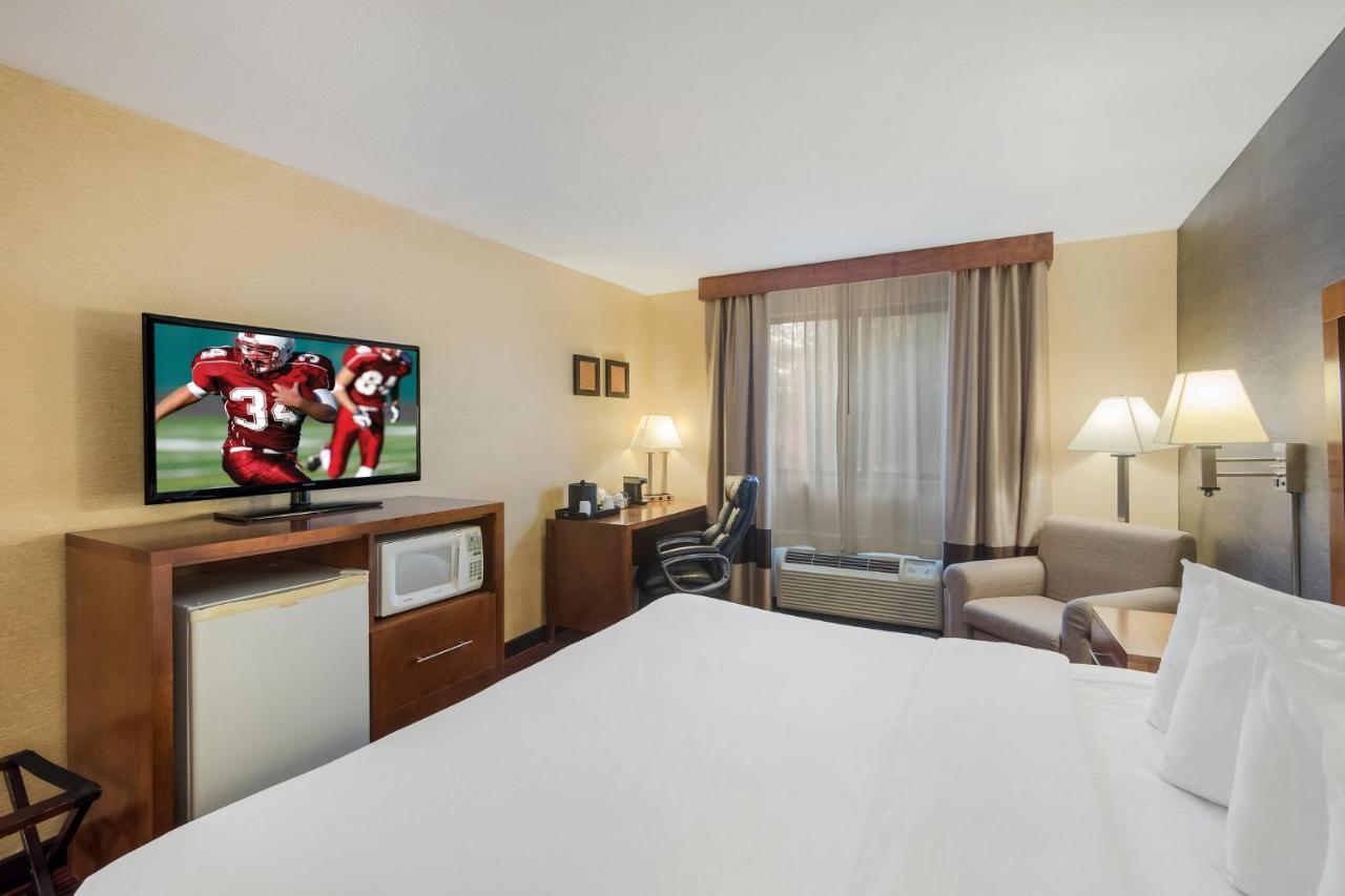 Red Roof Inn Fairfield Фэрфилд Экстерьер фото