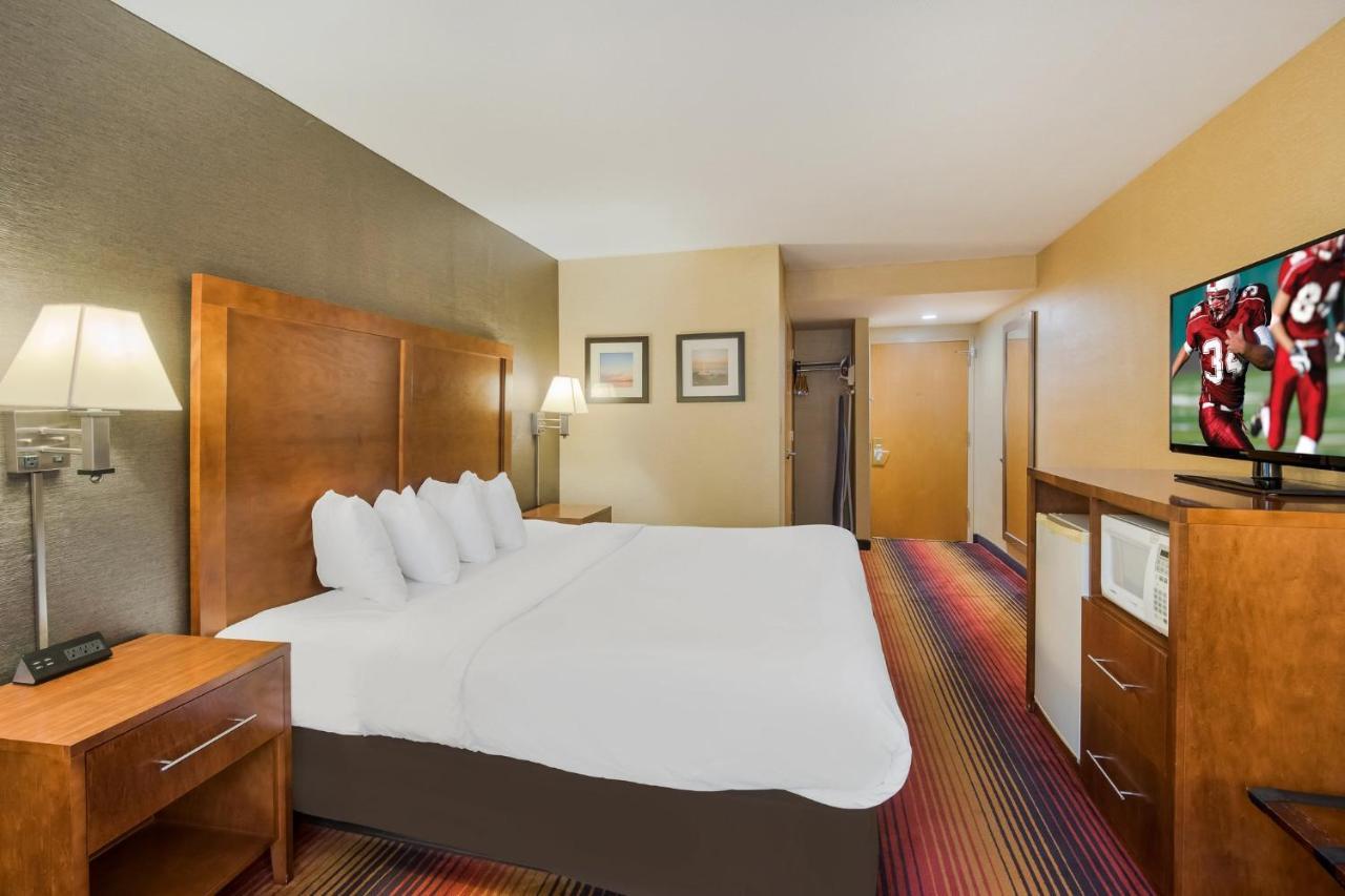 Red Roof Inn Fairfield Фэрфилд Экстерьер фото