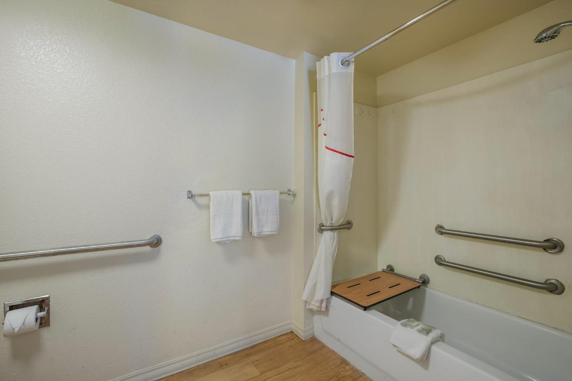Red Roof Inn Fairfield Фэрфилд Экстерьер фото